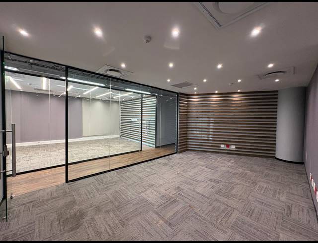 360M² OFFICE TO LET IN WATERFALL